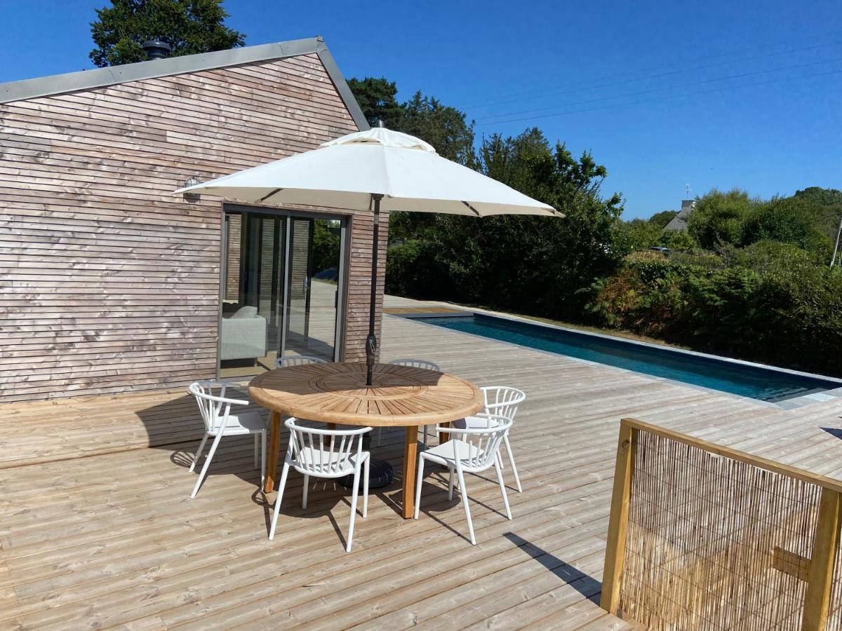 Magnifique Villa Avec Piscine, A 5 Min Des Plages Landunvez Kültér fotó